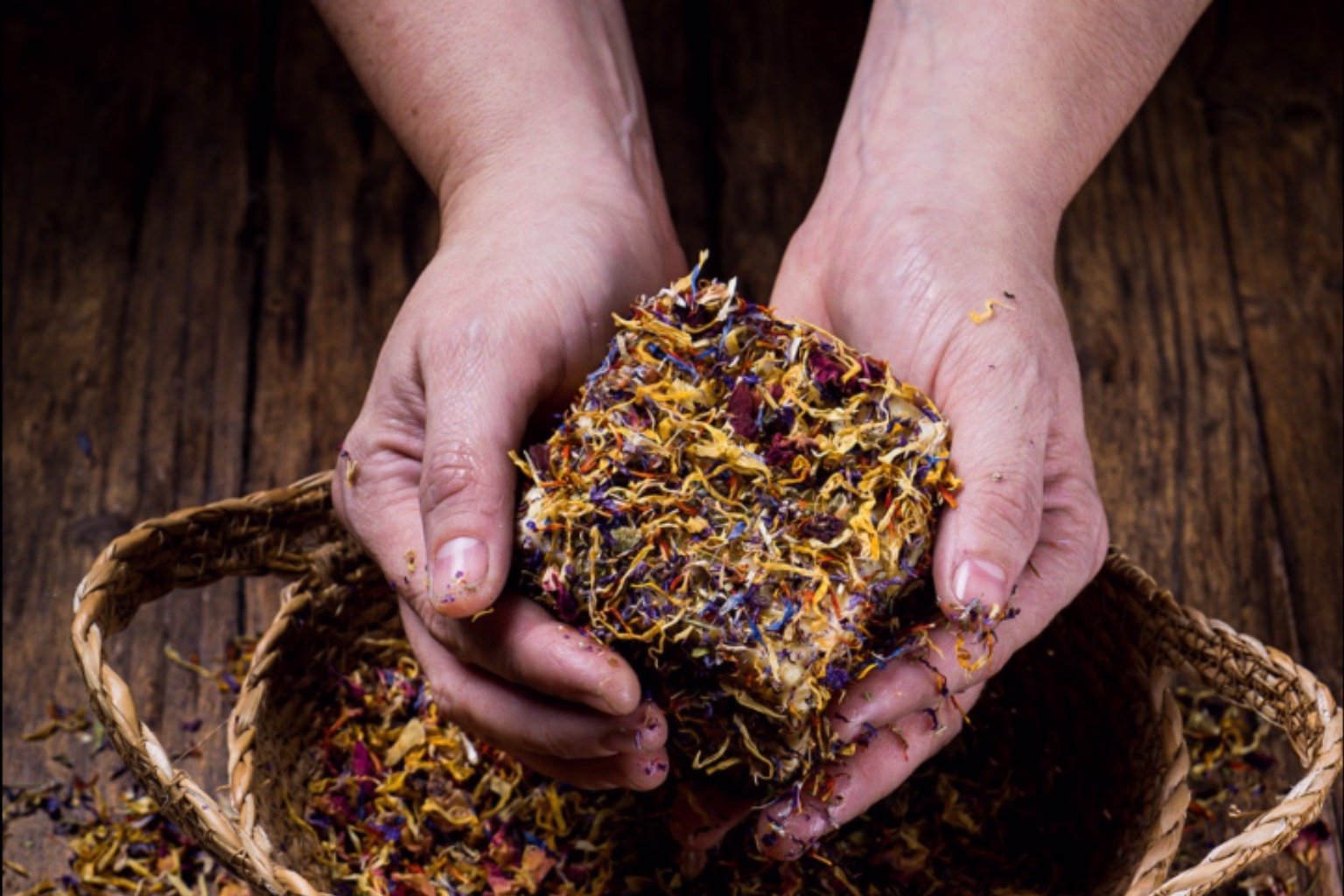 queso con flores artesano
